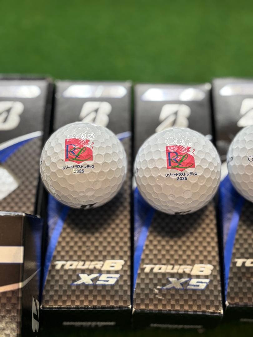 【新品】リゾートトラストレディース　記念品　ブリヂストン TOUR B XS