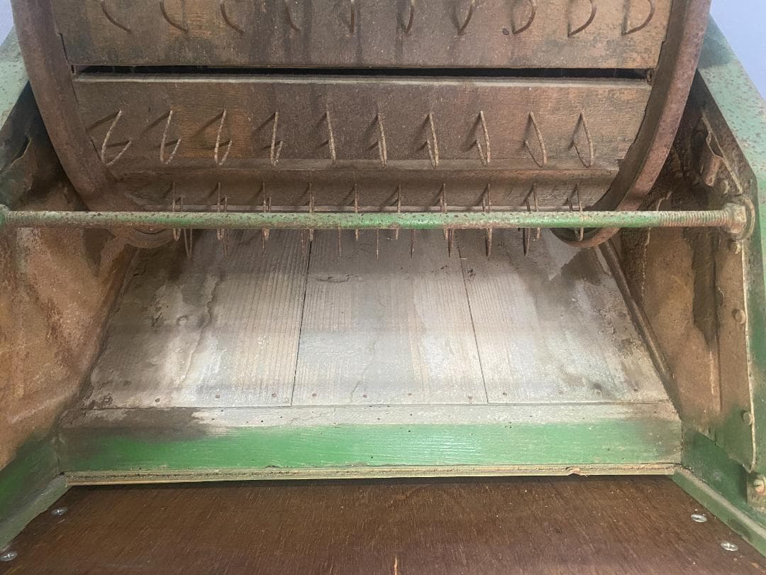 ＜引き取り限定＞足踏み式　脱穀機