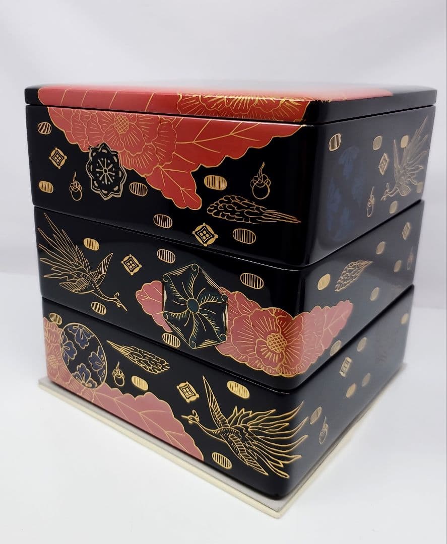 【会津漆器　錦絵蒔絵　三段重箱】天然木製　白木屋漆器店　お重