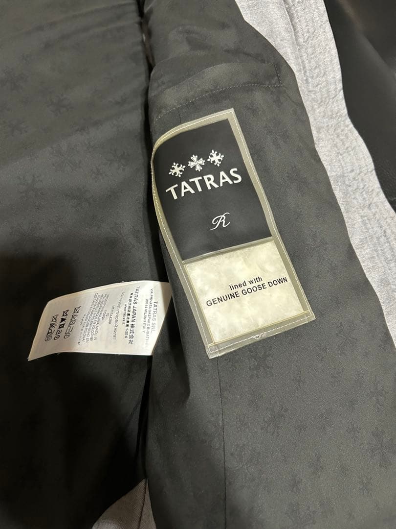 タトラス　ダウンベスト　LEONARDO 高級ライン　グレー