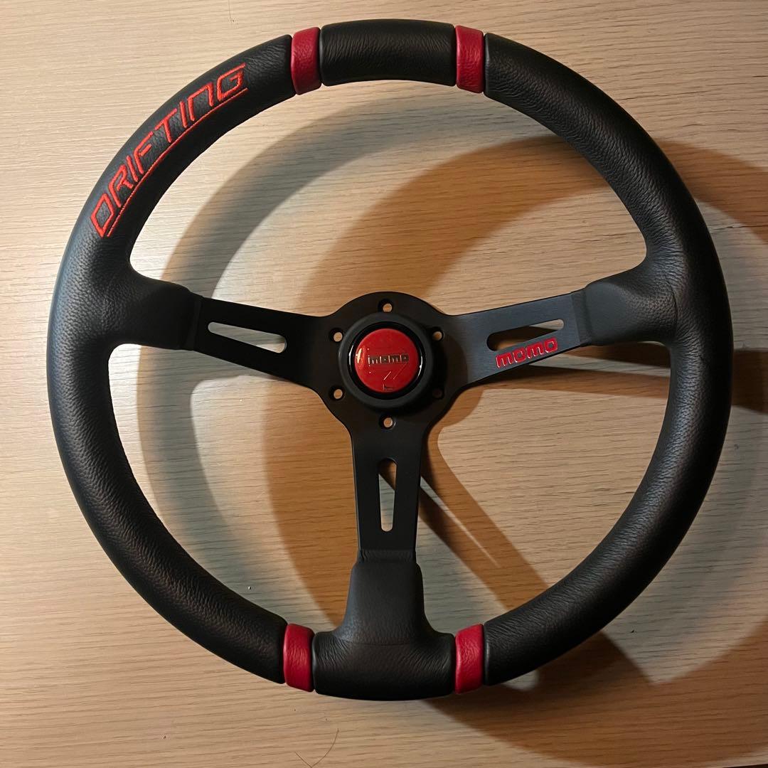 MOMO DRIFTING ステアリングドリフティング 35Φ ディープコーン