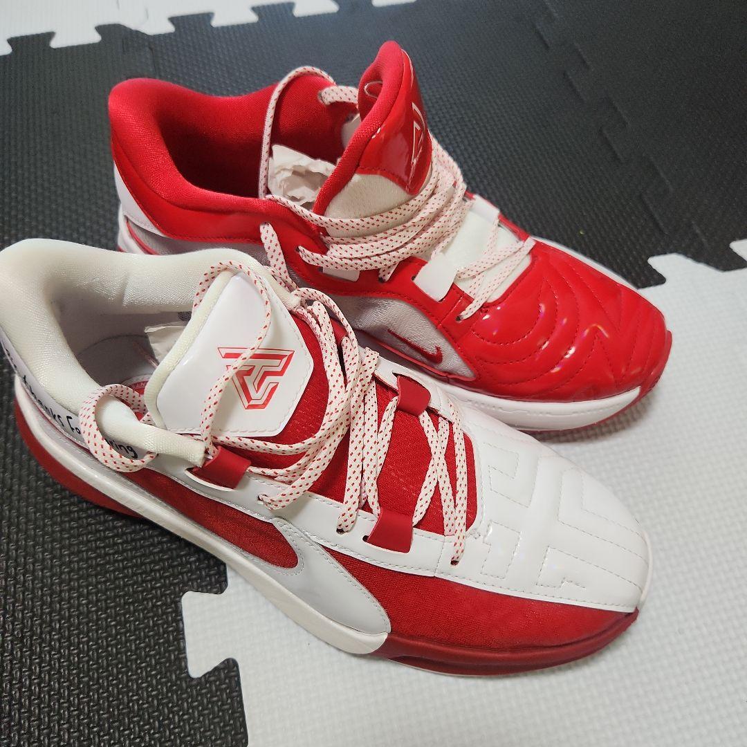 ズームフリーク5 カイリーフライトラップ2 ヤニスイモータリティ3 ３足セット