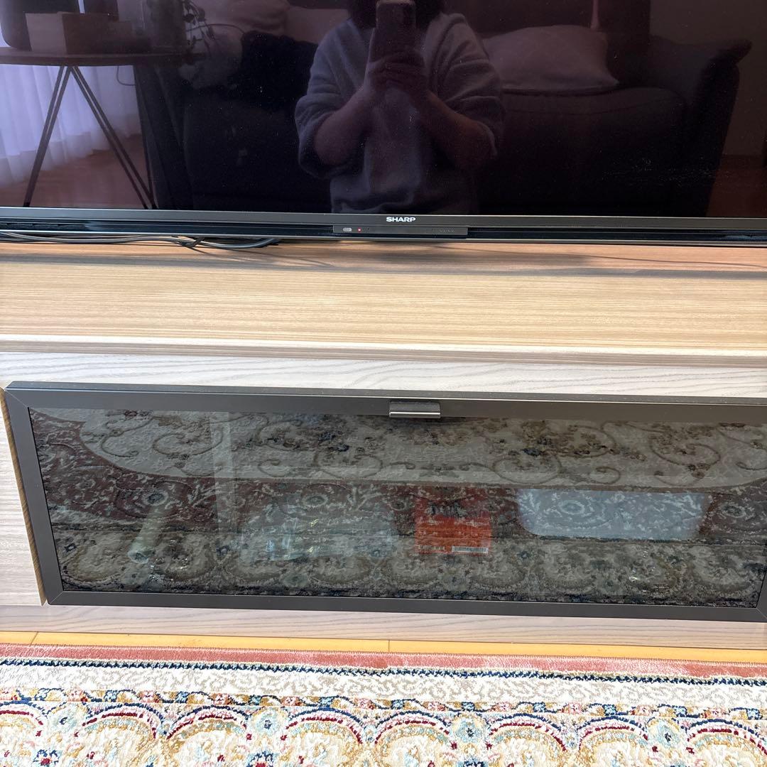 美品モダン木製テレビ台 /グレージュ/ライト付き