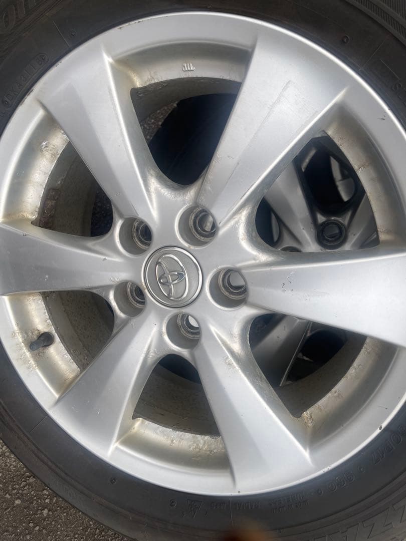 送料込み　ブリザックVRX 215/60r17. トヨタ純正