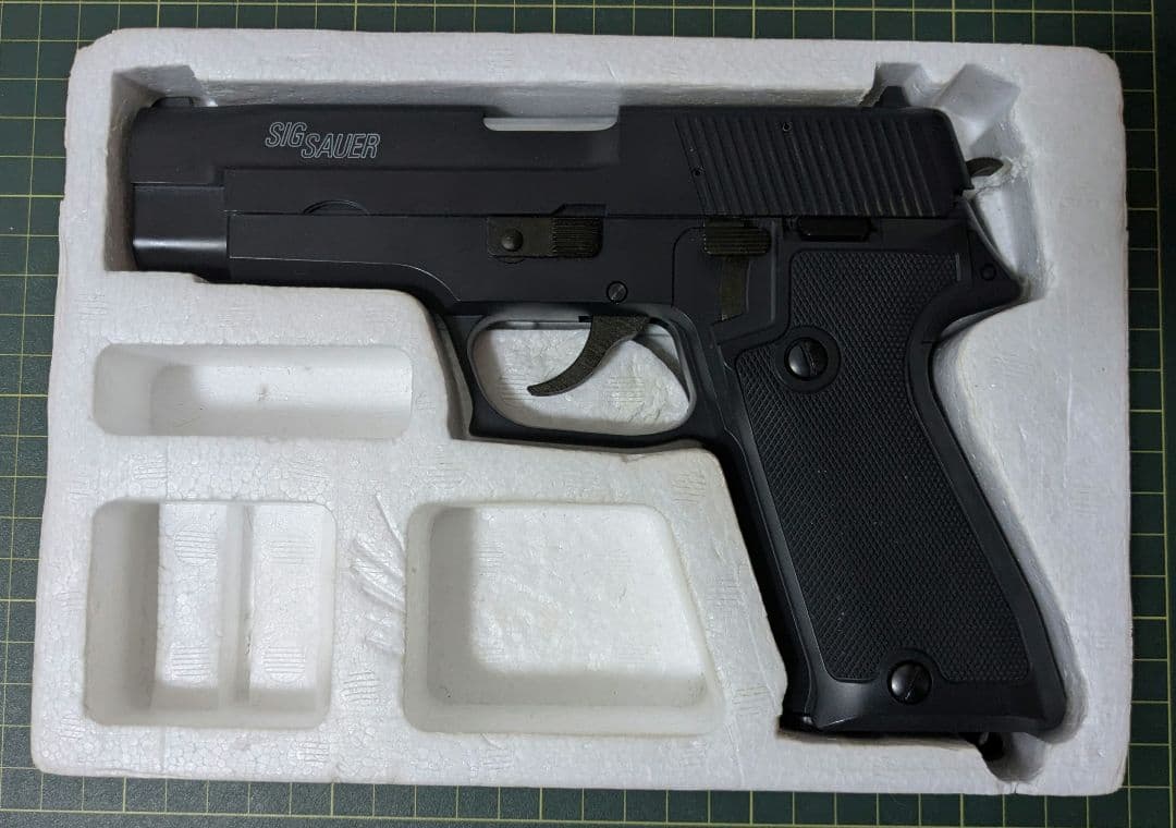 SIG SAUER P220 エアーコッキングガン