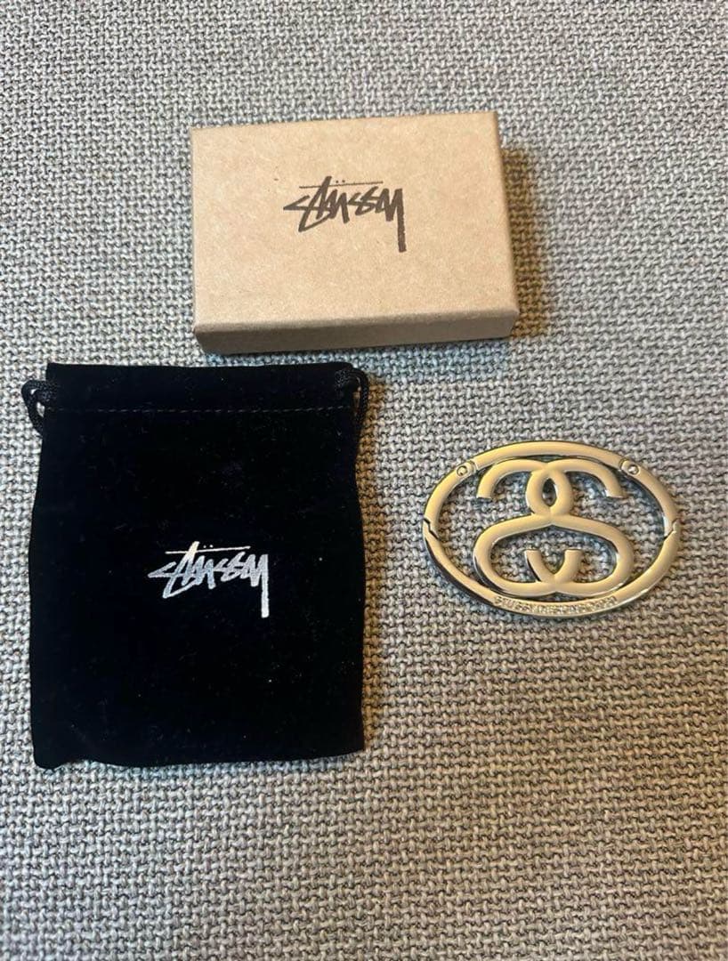 新品未使用品　STUSSYカラビナシルバー