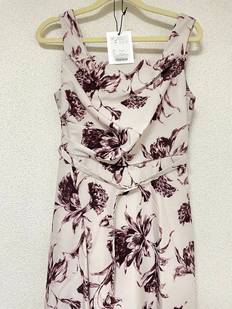 ワンピース Herlipto Dahlia Belted Dress