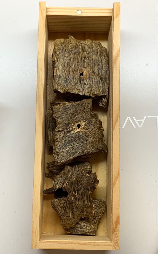 極上伽羅 沈香 香木 白伽羅：重さ:50g