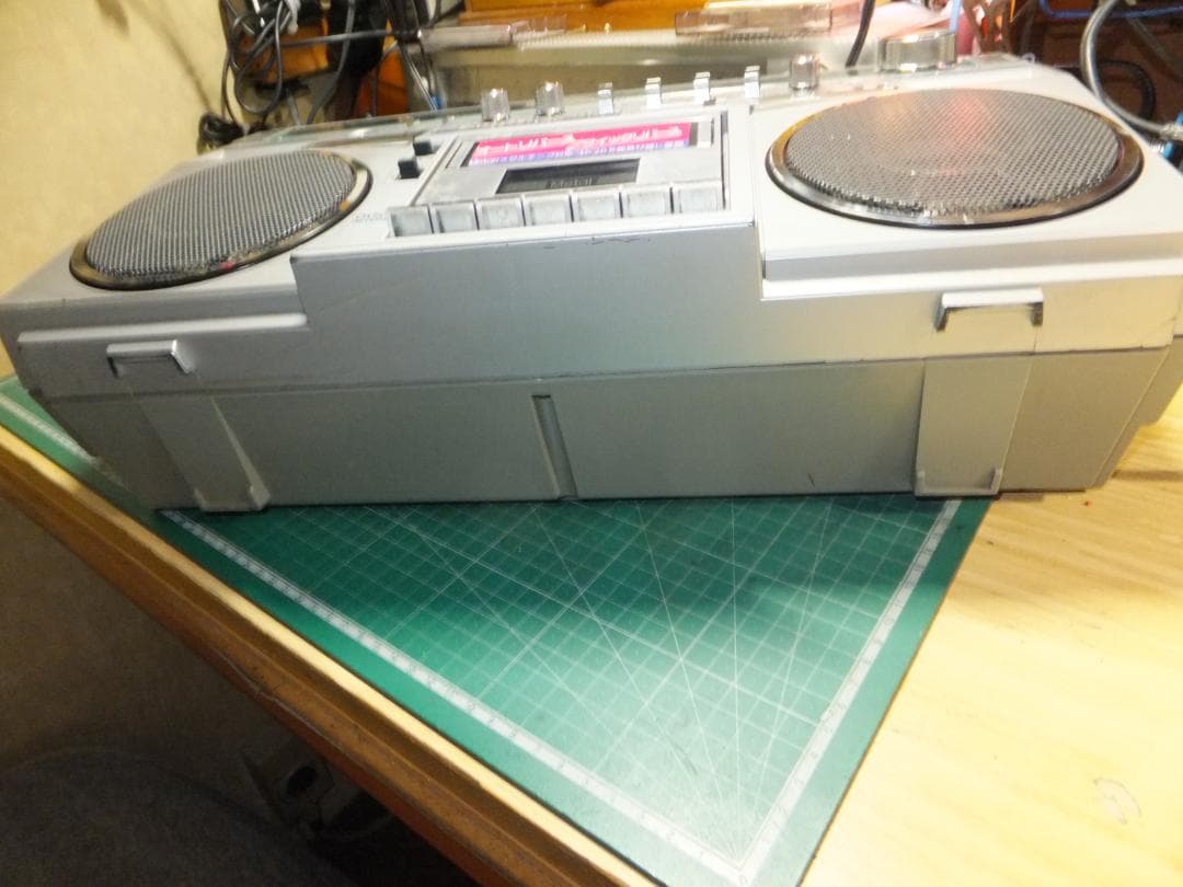 東芝　ラジカセ　RT-S77 昭和レトロなカセットレコーダー(整備動作品)