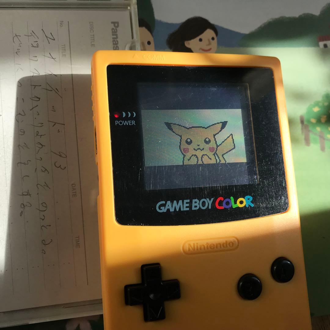 任天堂ゲームボーイカラーの❤️人気のイエロー極美品