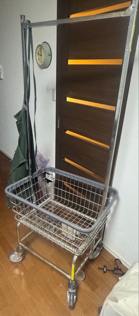 パシフィックファニチャーサービスLAUNDRY CART DOUBLE POLE