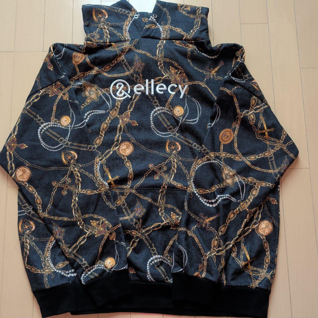 アンドエルシー　パーカー