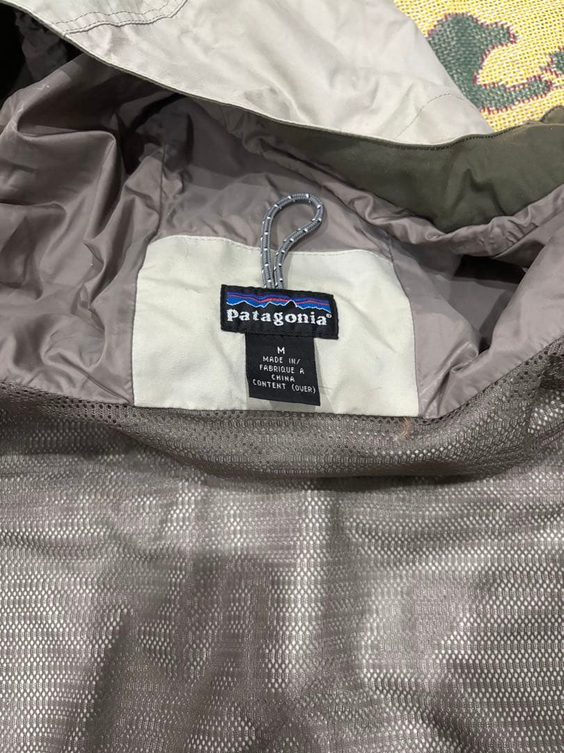patagonia シェルジャケット M グレー