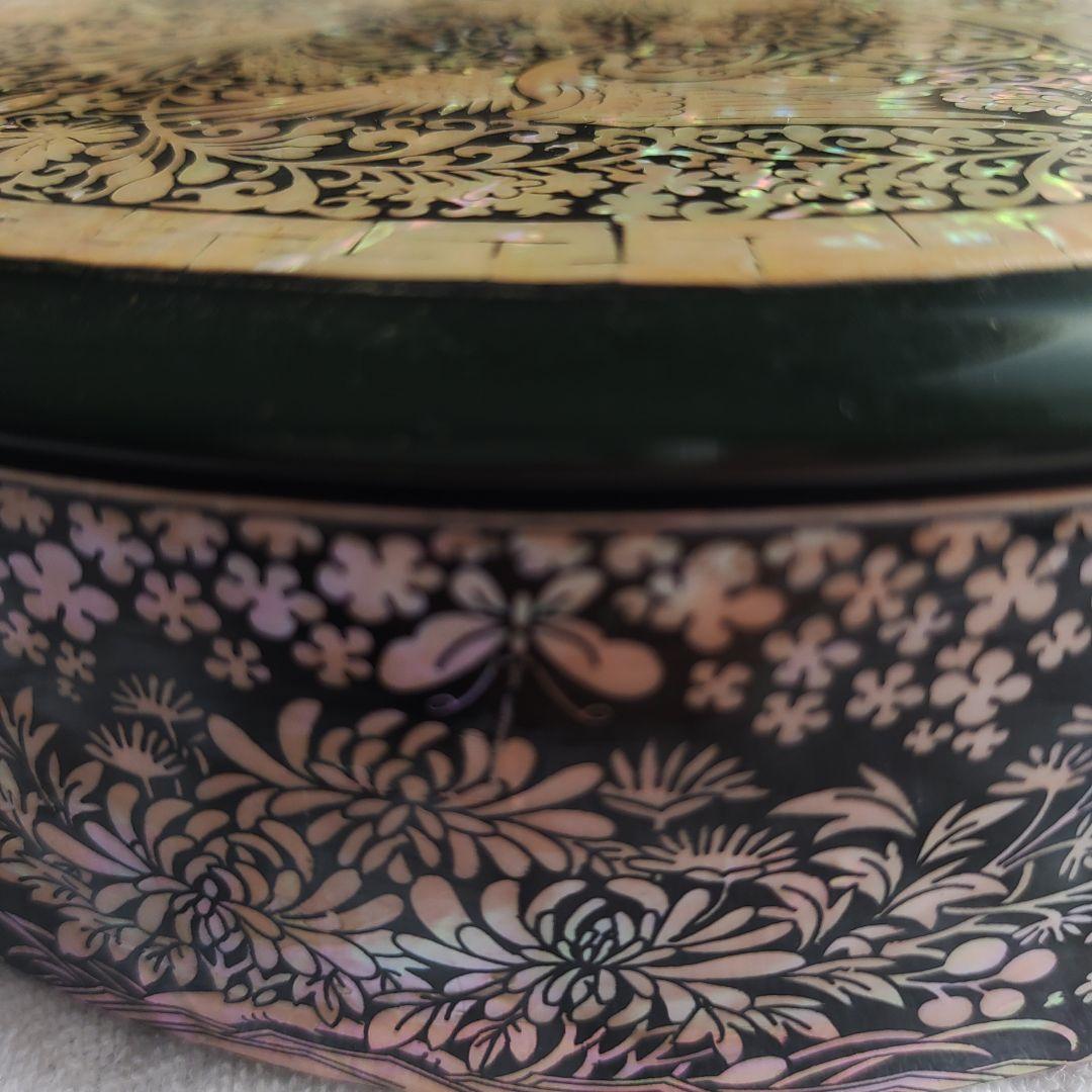 韓国漆器　螺鈿　美品お節正月縁起物　クジョルパン九節板　宝石箱