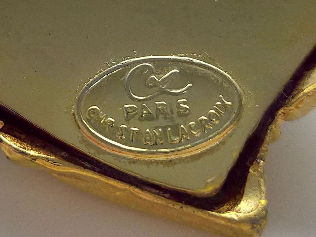 【訳あり】クリスチャンラクロワ ヴィンテージ ハート型ブローチ