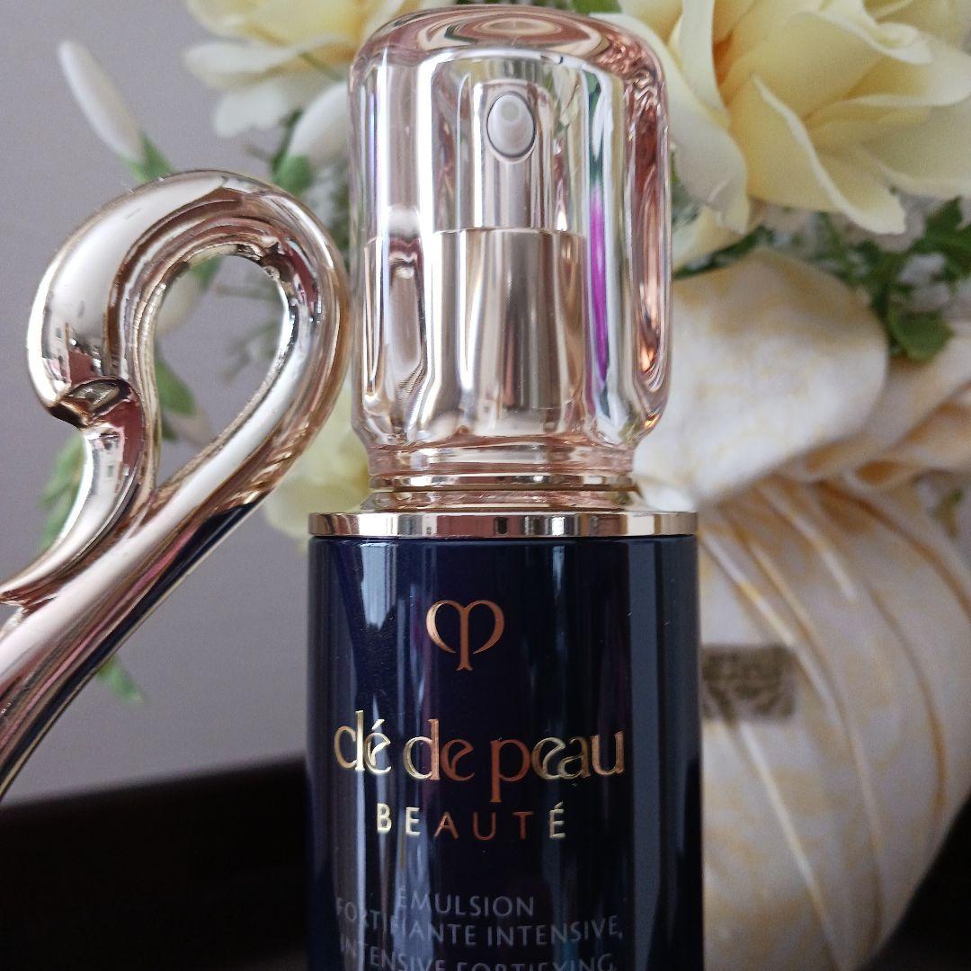 大丸百貨店購入.最高級品.クレ.ド.ポー.ボーテ.エマルジョンアンタンシブn