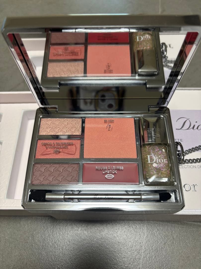 Miss Dior Palette アイシャドウパレット