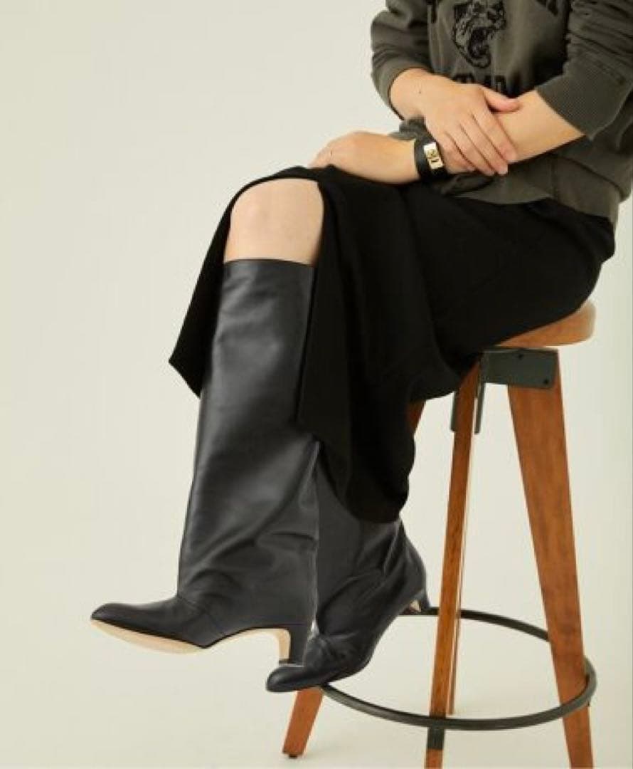 未使用⭐︎NEBULONI E. ロングブーツ　4.5cmヒール　　 38