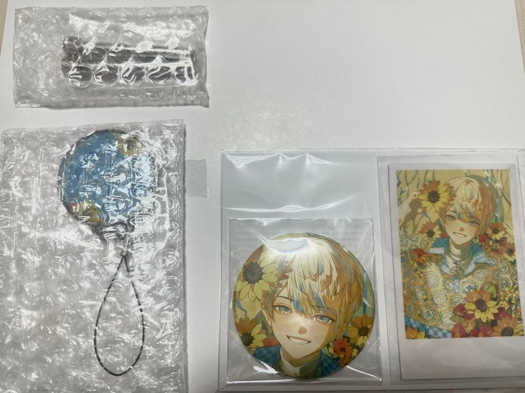 緋八マナ 誕生日グッズ 全力お祝いセット＋缶バッジ&チェキ風カード