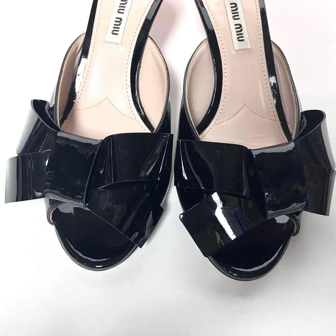 ミュウミュウ リボンサンダル パテントレザー ミュール 箱付き ブラック