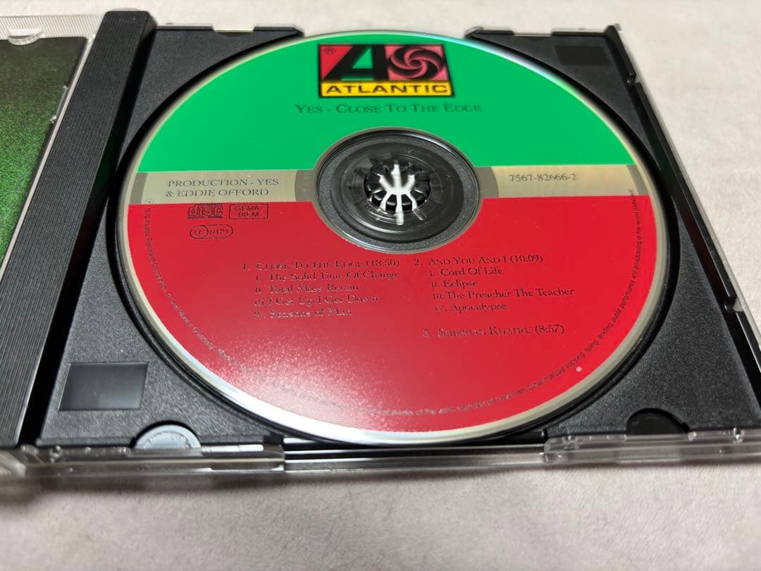 レア　yes 直筆サインCD Jon Anderson Chris Squire