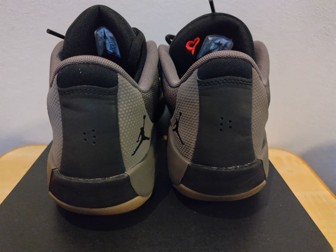 m*o様 ジョーダンルカ　バスケットシューズ .77 PF HF0819-200