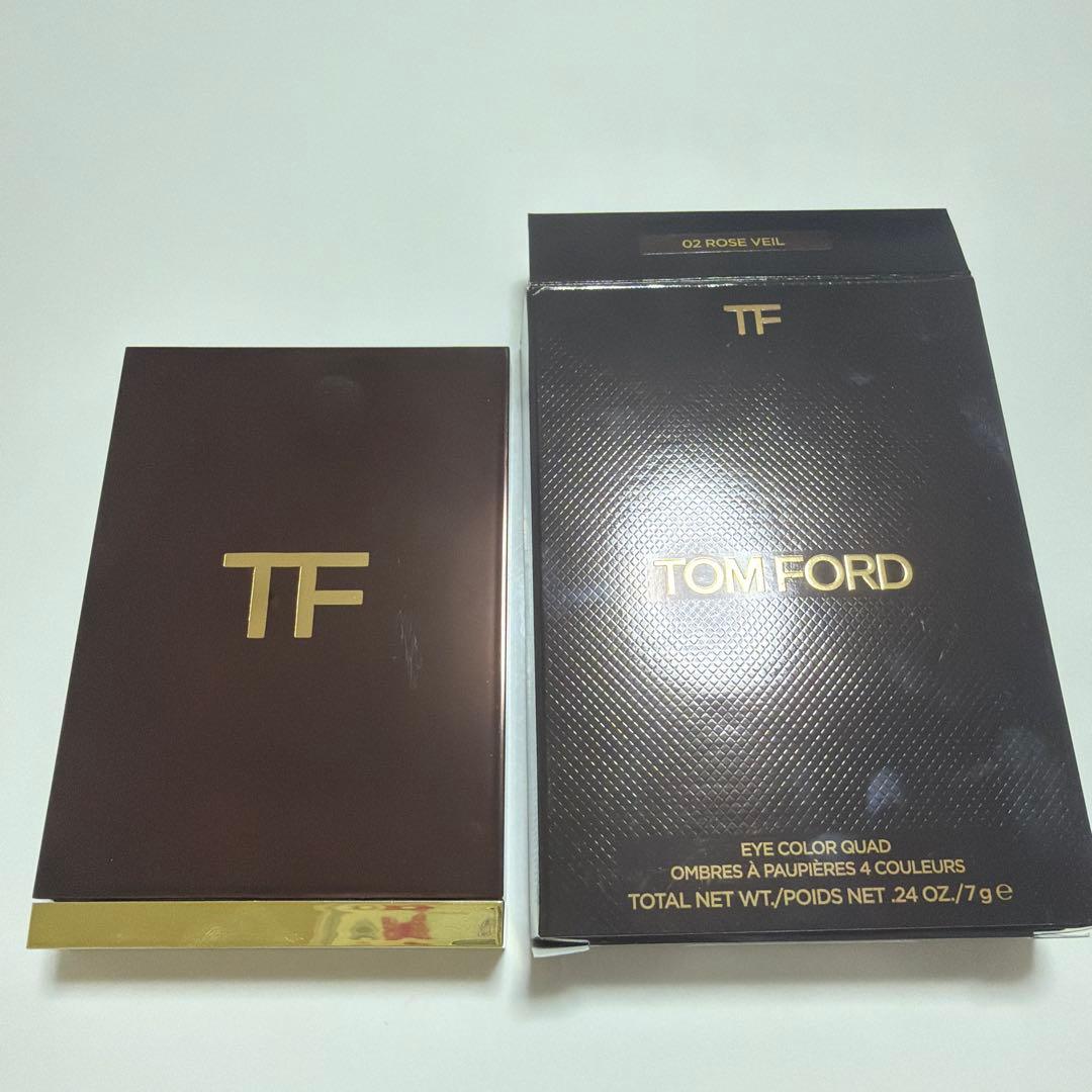 TOM FORD アイ カラー クワッド 02S ローズ ベール