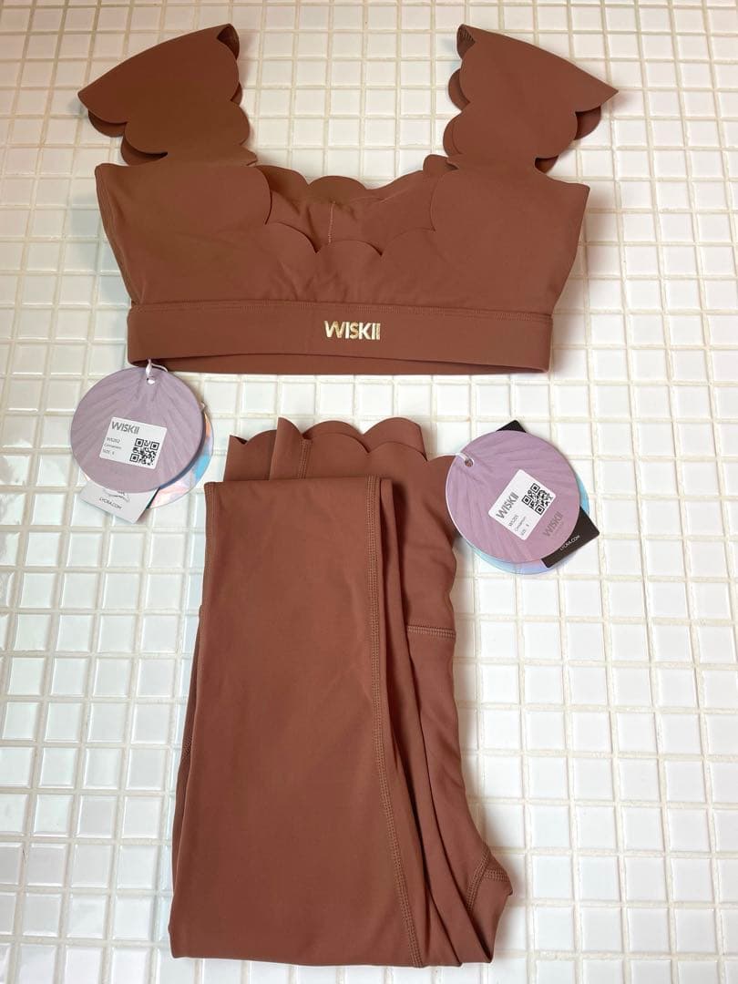 WISKII ヨガウェア ブラトップ・レギンスセット　Sサイズ