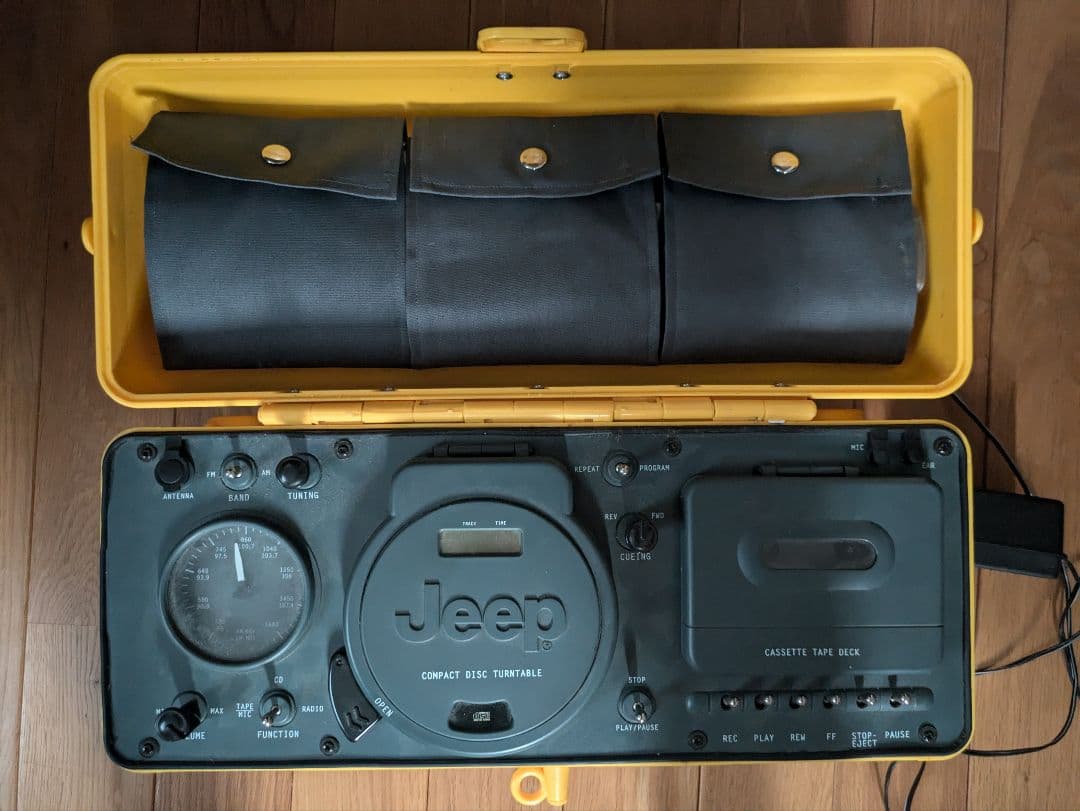 R*様 中古JEEP BOOM BOX CDラジカセ イエロー箱入り 希少品