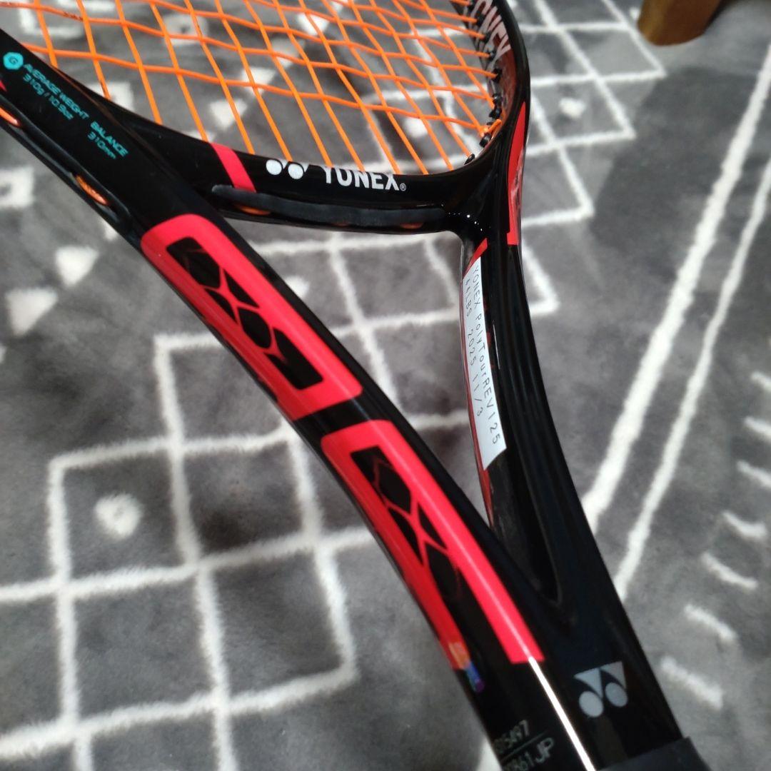 貴重 YONEX VCORE SV 95 グリップ２