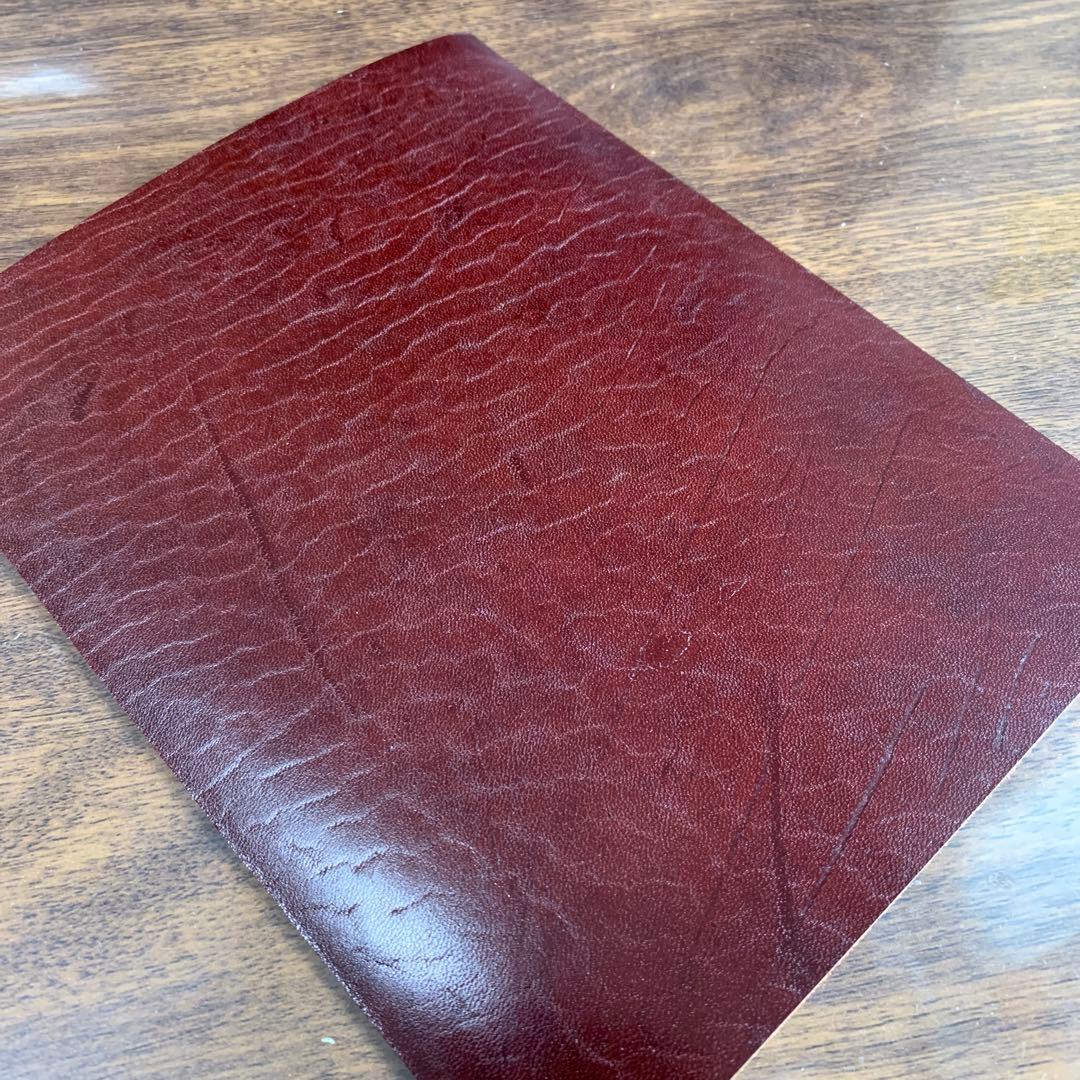 新喜皮革　ホースバット　トラッカーウォレット ミドル　CA008