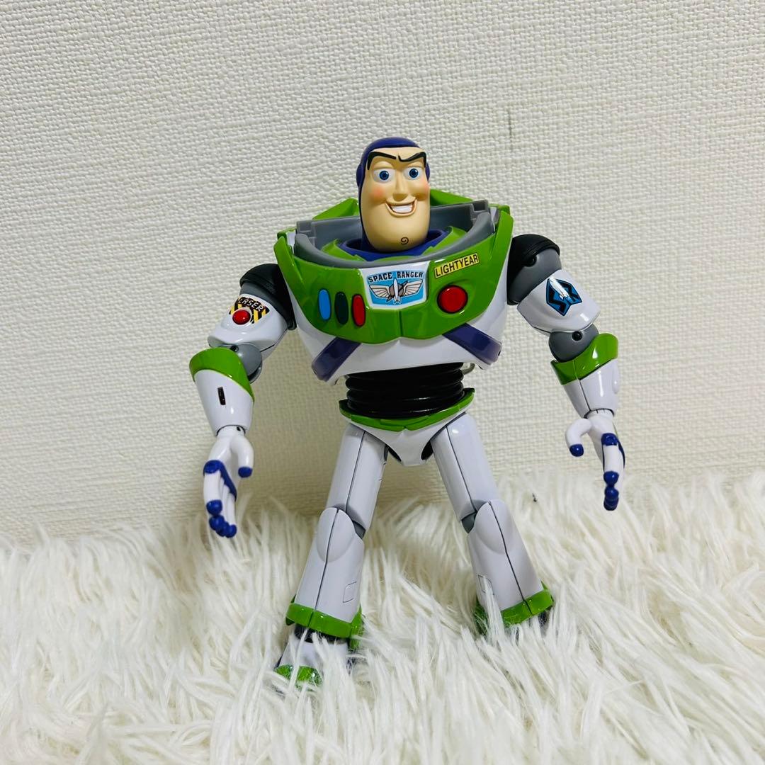 美品！バンダイ 超合金 バズライトイヤー トイストーリー