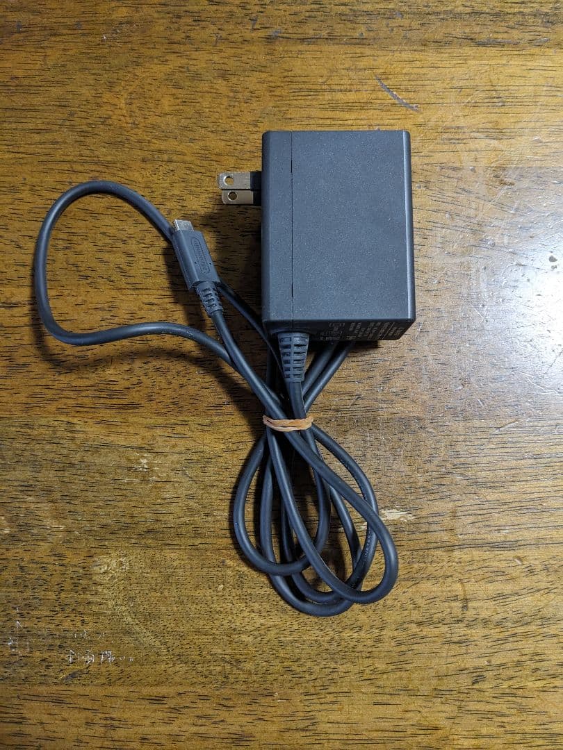 【早い者勝ち！】ジョイコンなし　Nintendo Switch 本体　中古品