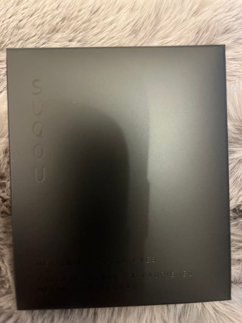 【新品未使用】SUQQU 04 絢撫子デザイニングカラーアイズ 廃盤 販売終了