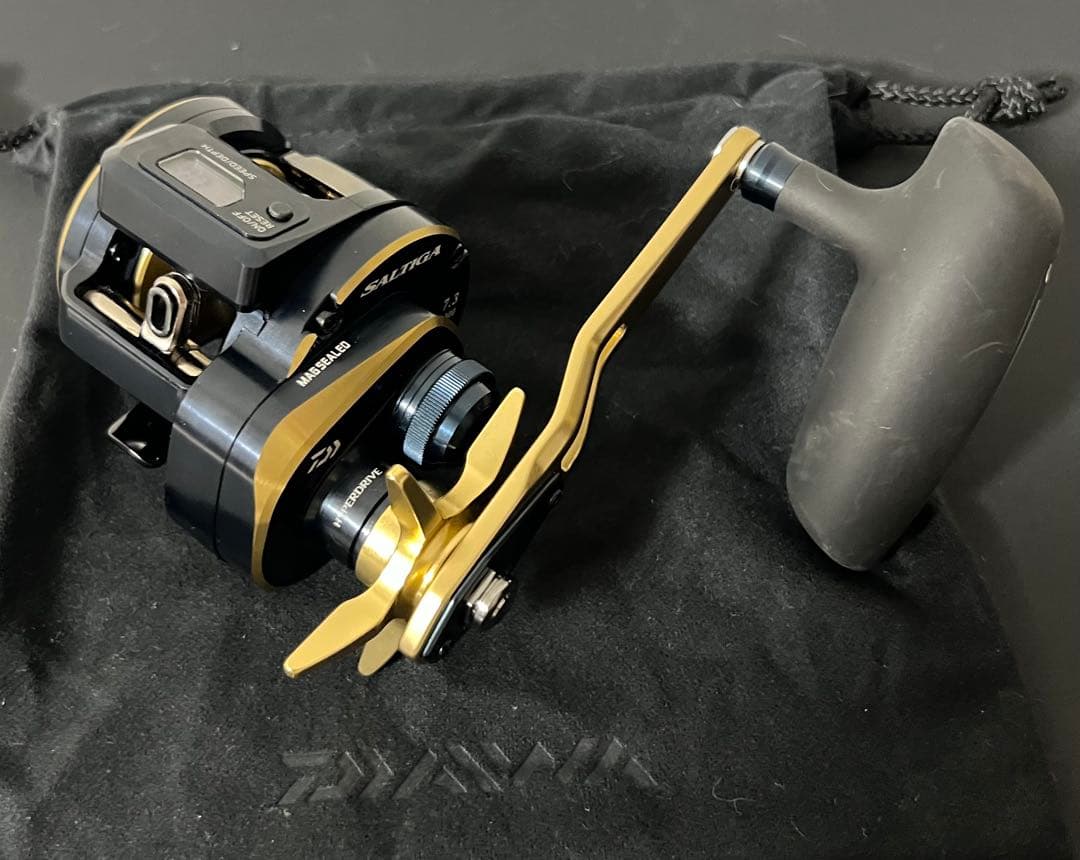 ダイワ ソルティガ IC300HL-SJ 7.3:1 左巻き　美品