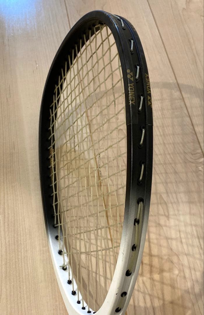 ヨネックス　BORON テニスラケット　軟式　白　黒