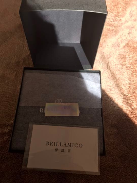 brillamicoブリラミコLILY 40MM WHITE x SILVER