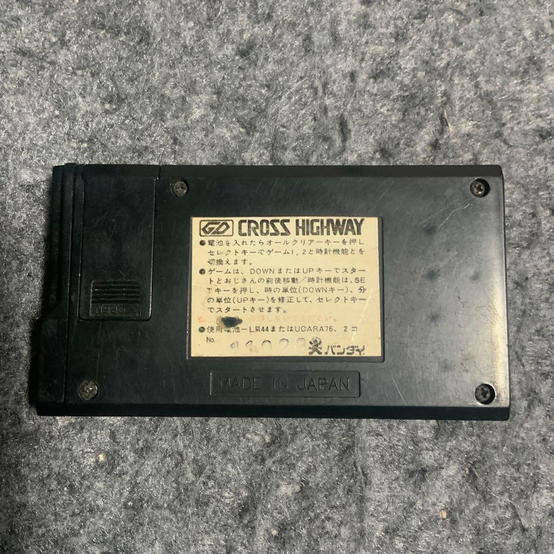 バンダイ　液晶ゲーム