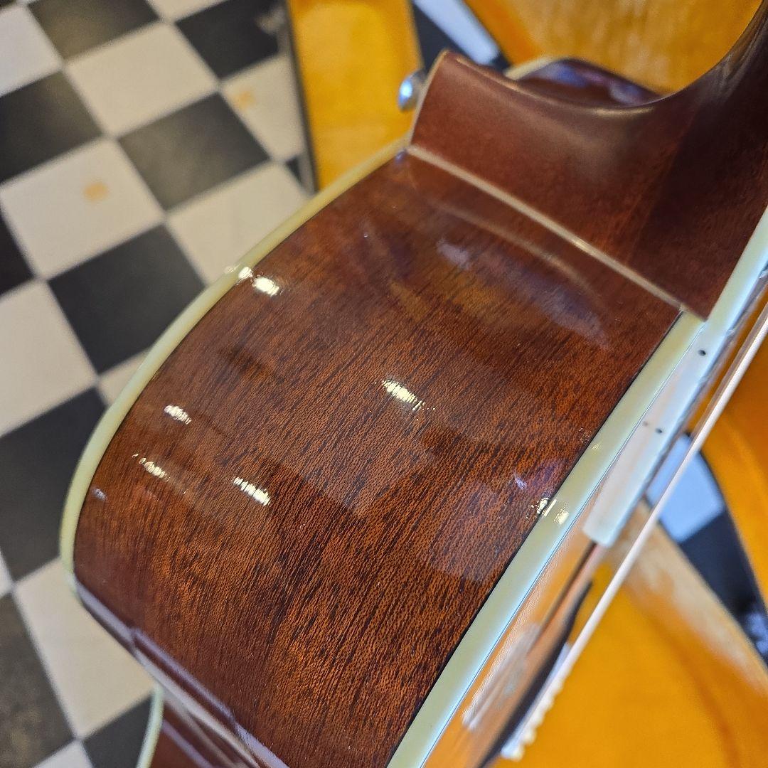 MORRIS MV-701 アコースティックギター ハードケース付き