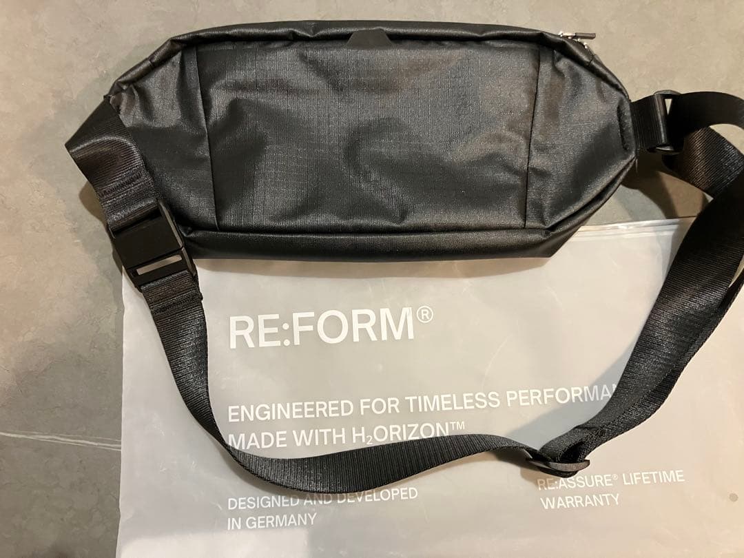 【新品未使用】RE:FORM®　XB:01 CROSSBODY 3L