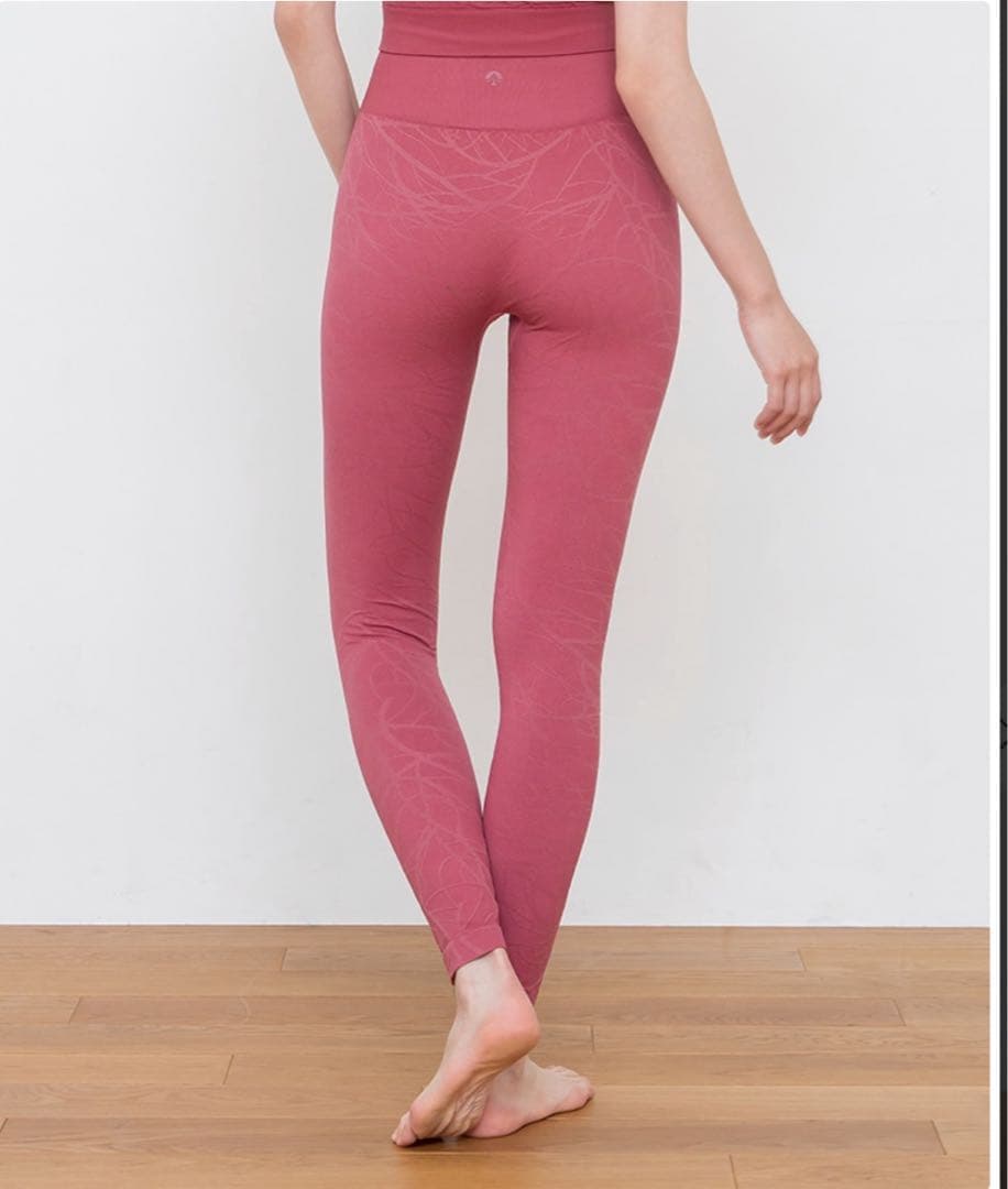 【モカさま専用】ジオメトリックアクティブレギンス&ブラトップセットS