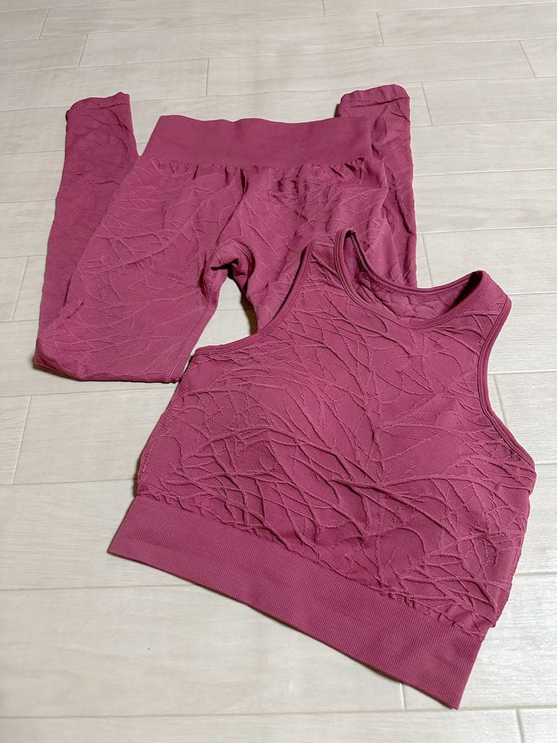 【モカさま専用】ジオメトリックアクティブレギンス&ブラトップセットS