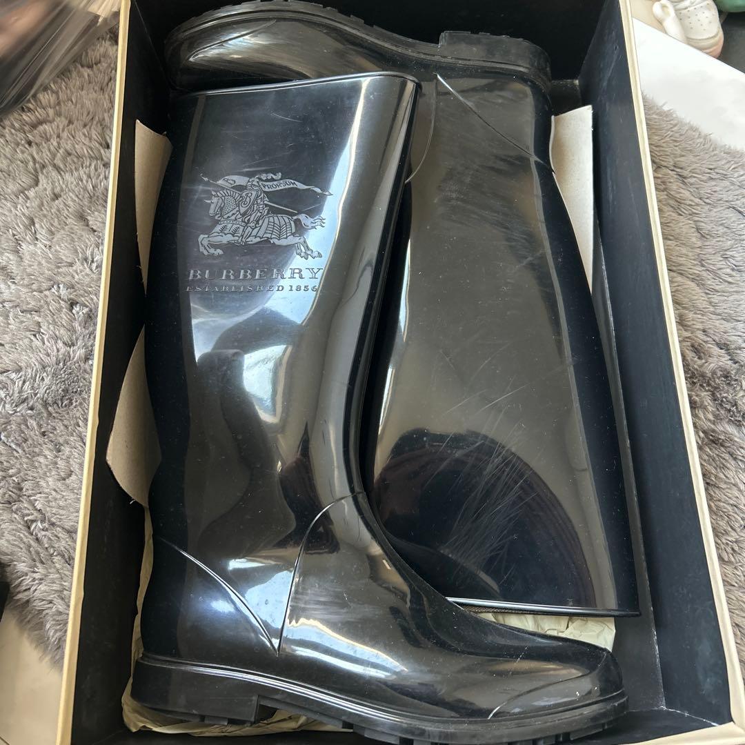 Burberry ブラックレインブーツ　3月末には削除します