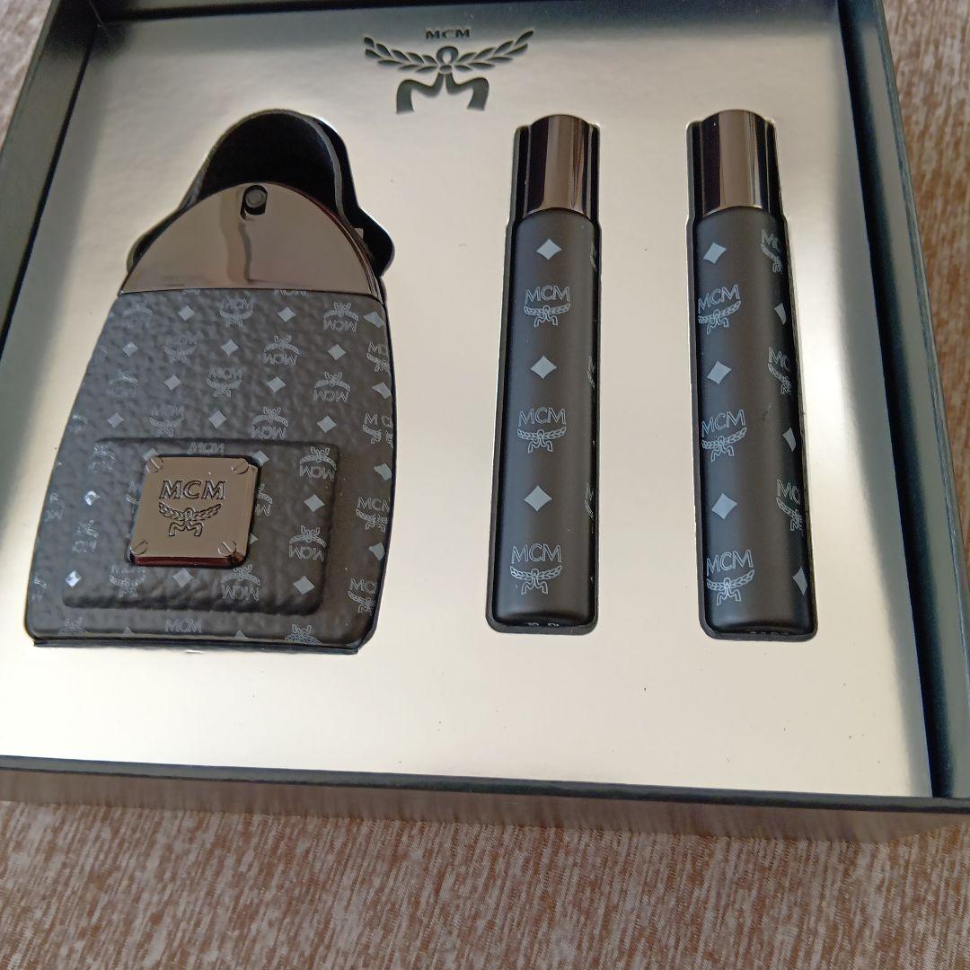 MCM オニキス　ホリデー