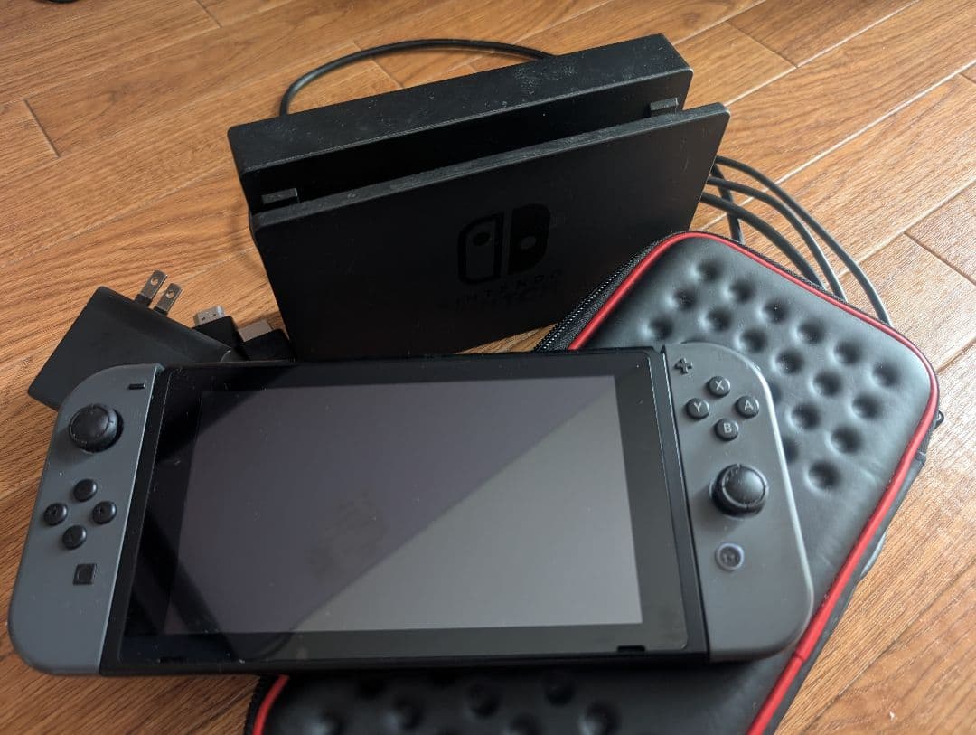 (保証付き)Nintendo Switch ドック、ケースセット[動作確認済み]
