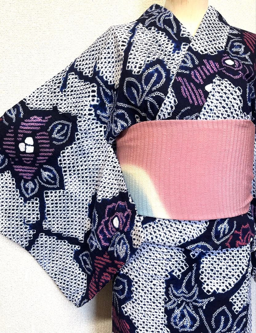 有松鳴海絞り　浴衣　薔薇　（207）