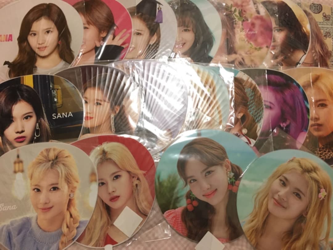 TWICEサナうちわ TWICEナヨンうちわ