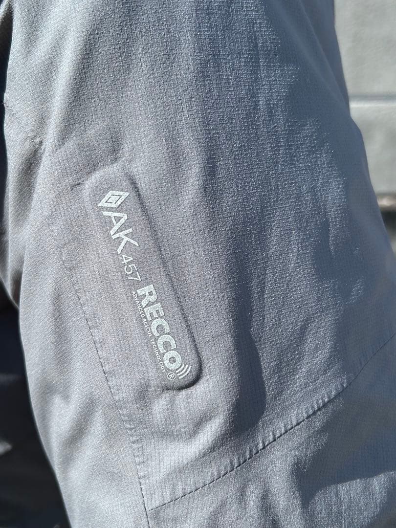 Burton ak457 ジャケット　サイズM GORETEX