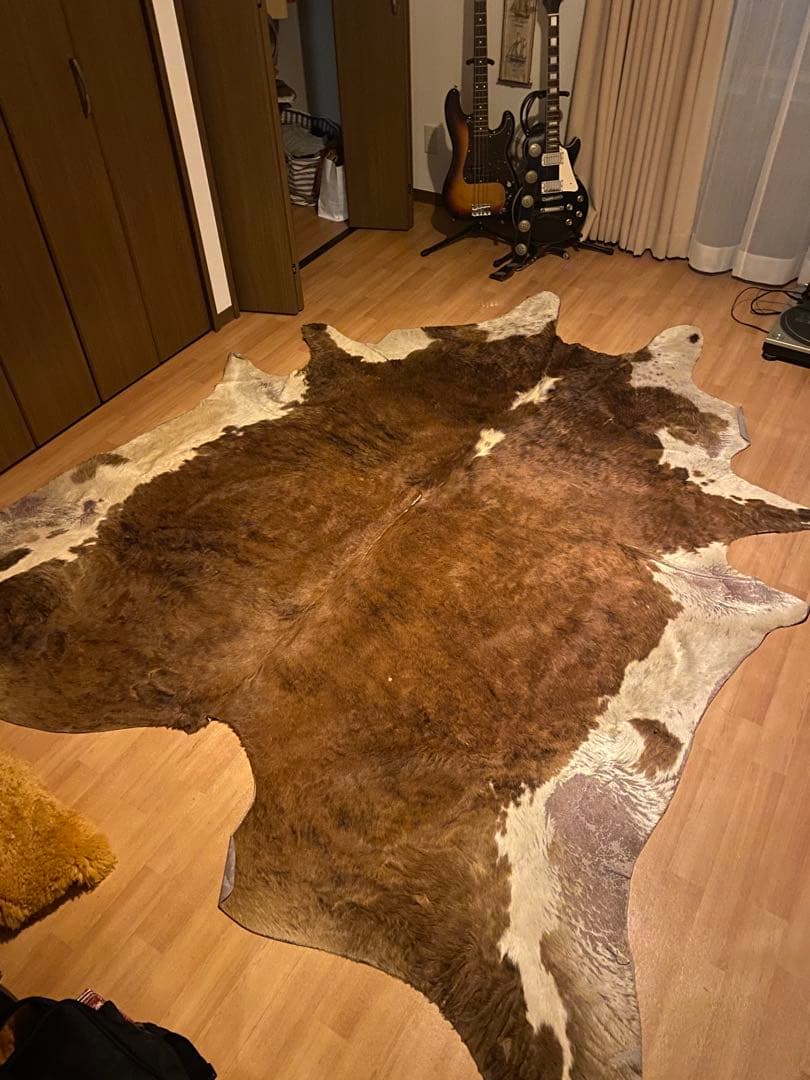 カウラグ　特大 ラグ　カーペット カウレザー 牛皮 絨毯