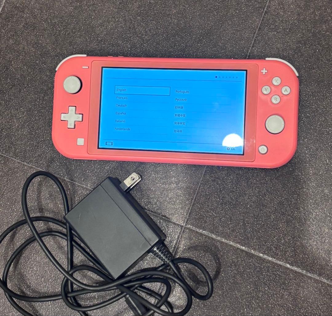 【動作○、傷あり】Nintendo Switch Lite コーラル　ジャンク